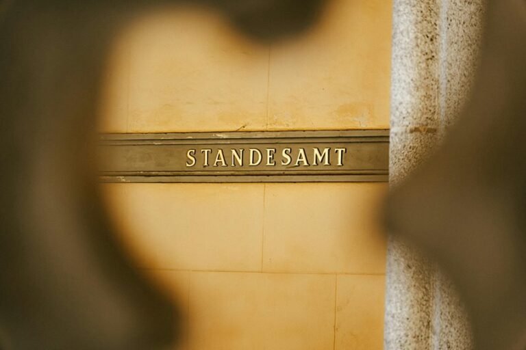 device monitoring and registry